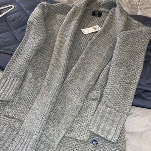 Brand new cardigan from Abercrombie & Fitch